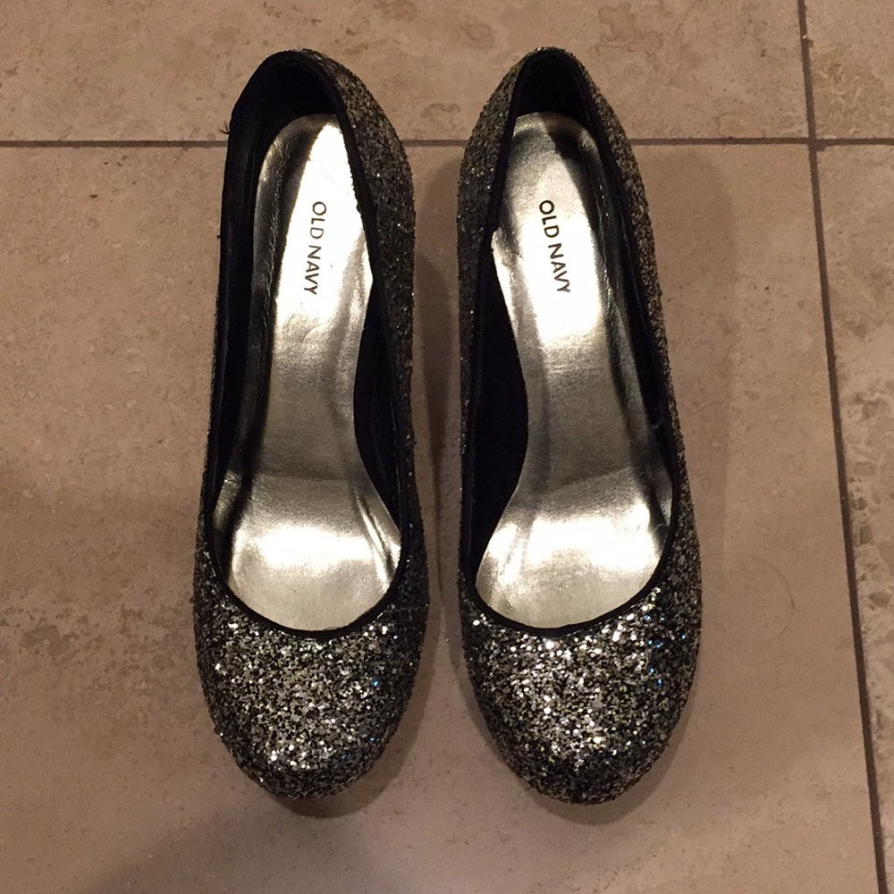 Glitter pumps!